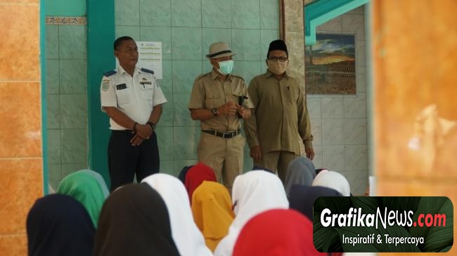 Masyarakat Lombok Barat Diminta Mendukung Penyemprotan Desinfekatan